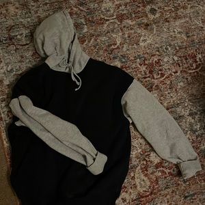 Womens brandy Melville sweatshirt oversized